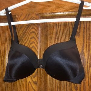 Victoria Secret Push-Up Bra 32a